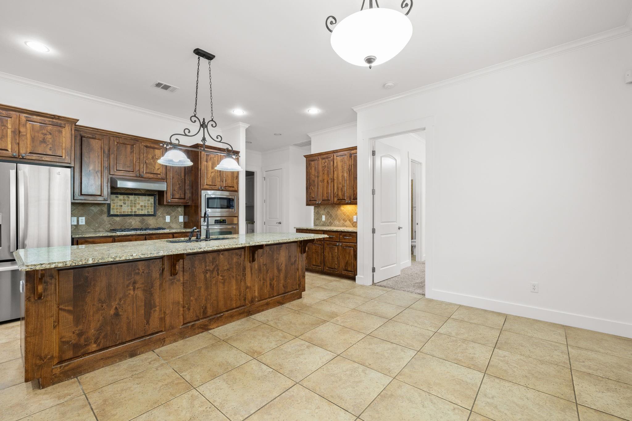 1607 Chelsea Lane Austin TX 78704