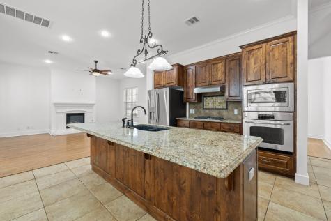 1607 Chelsea Lane Austin TX 78704
