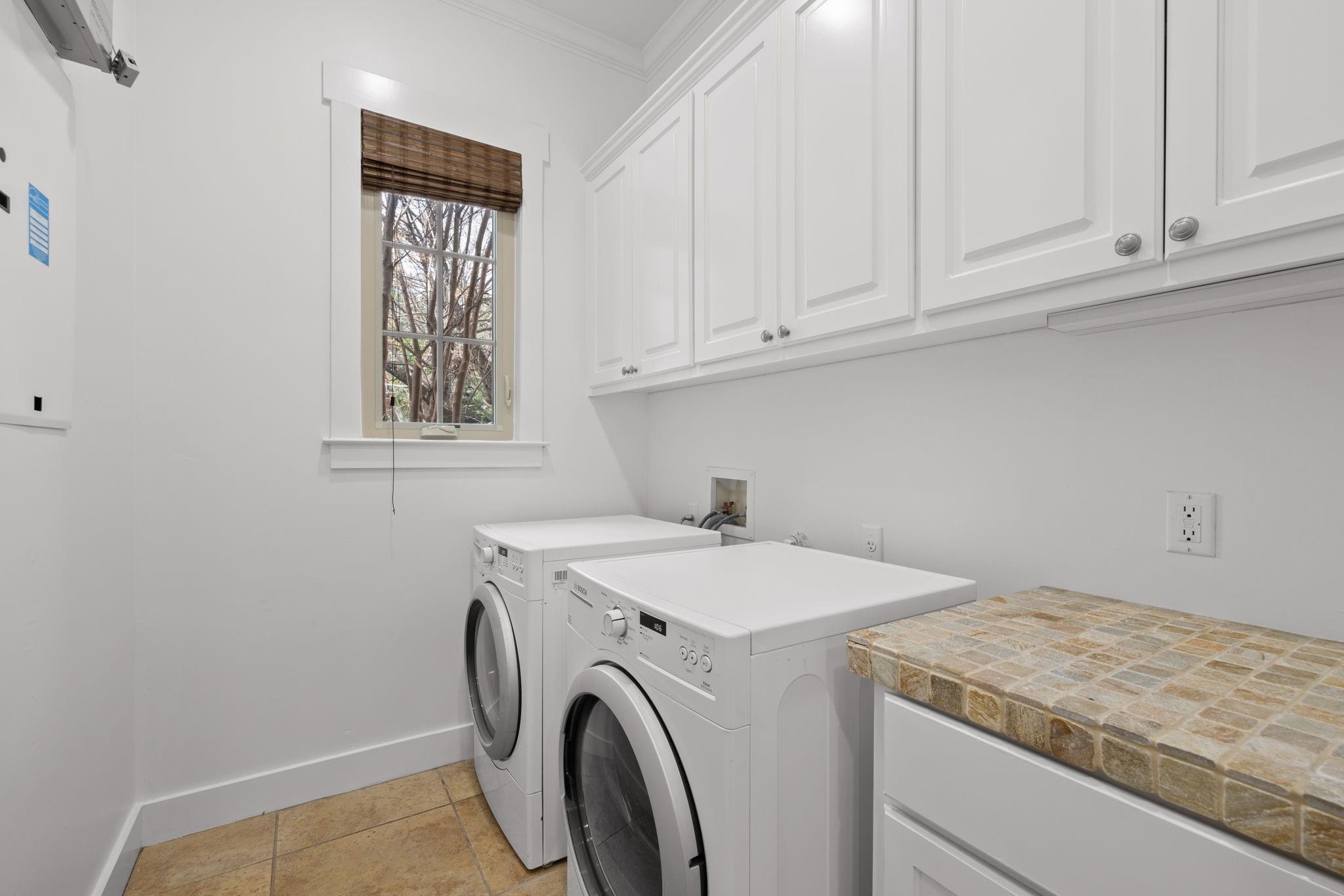1607 Chelsea Lane Austin TX 78704