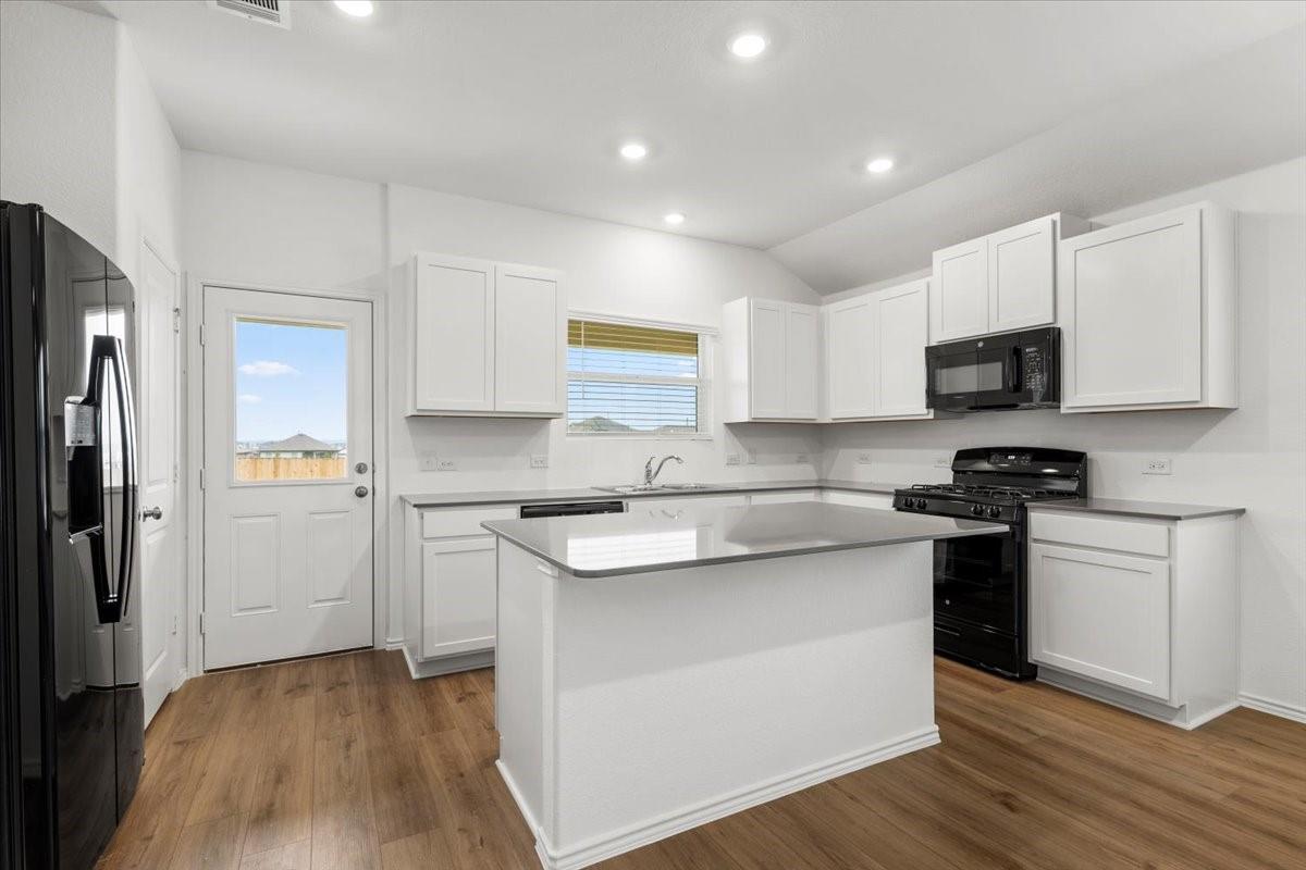 104 Winged Foot Cove San Marcos TX 78666