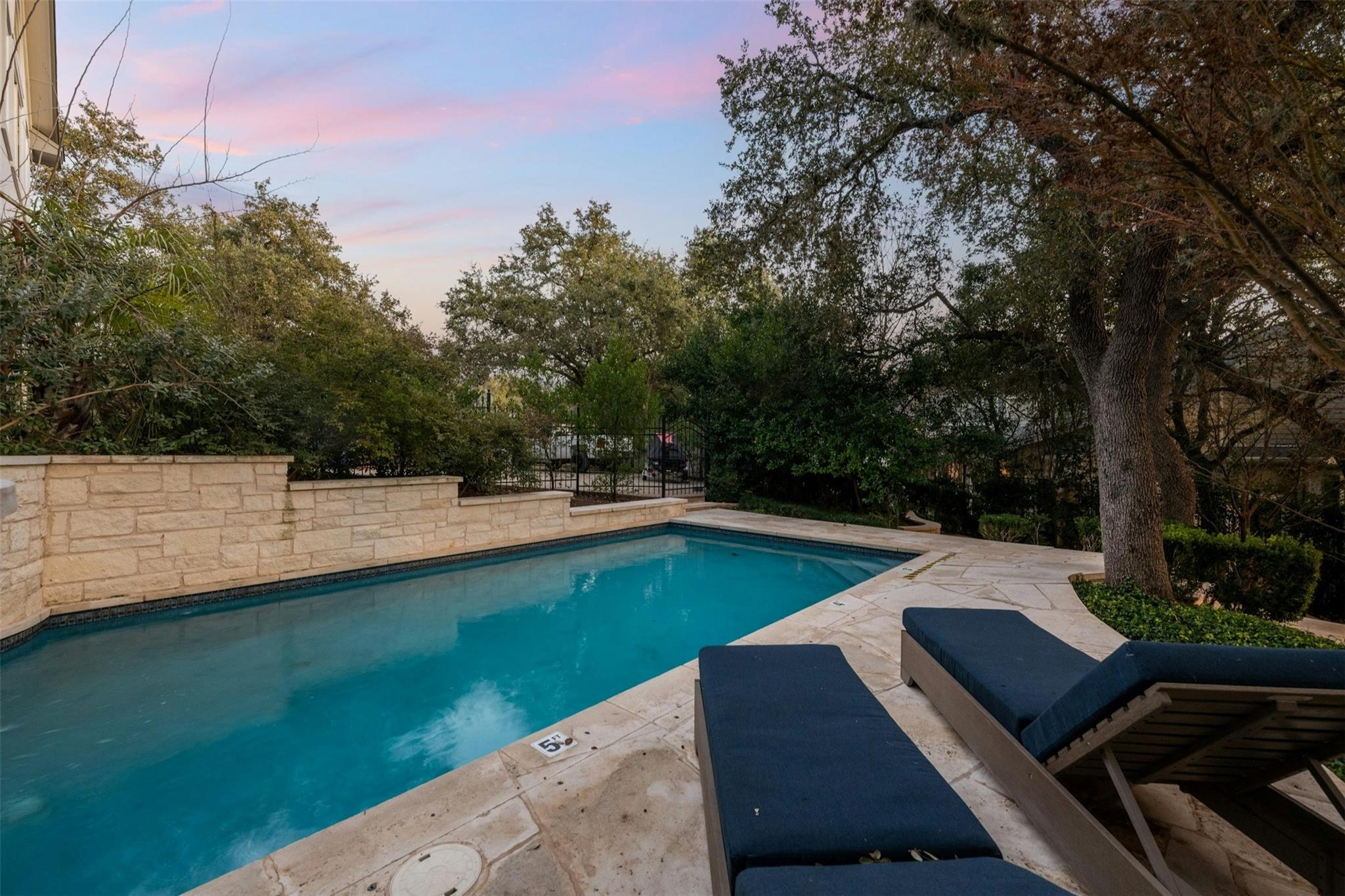 5606 Craggy Point Austin TX 78731