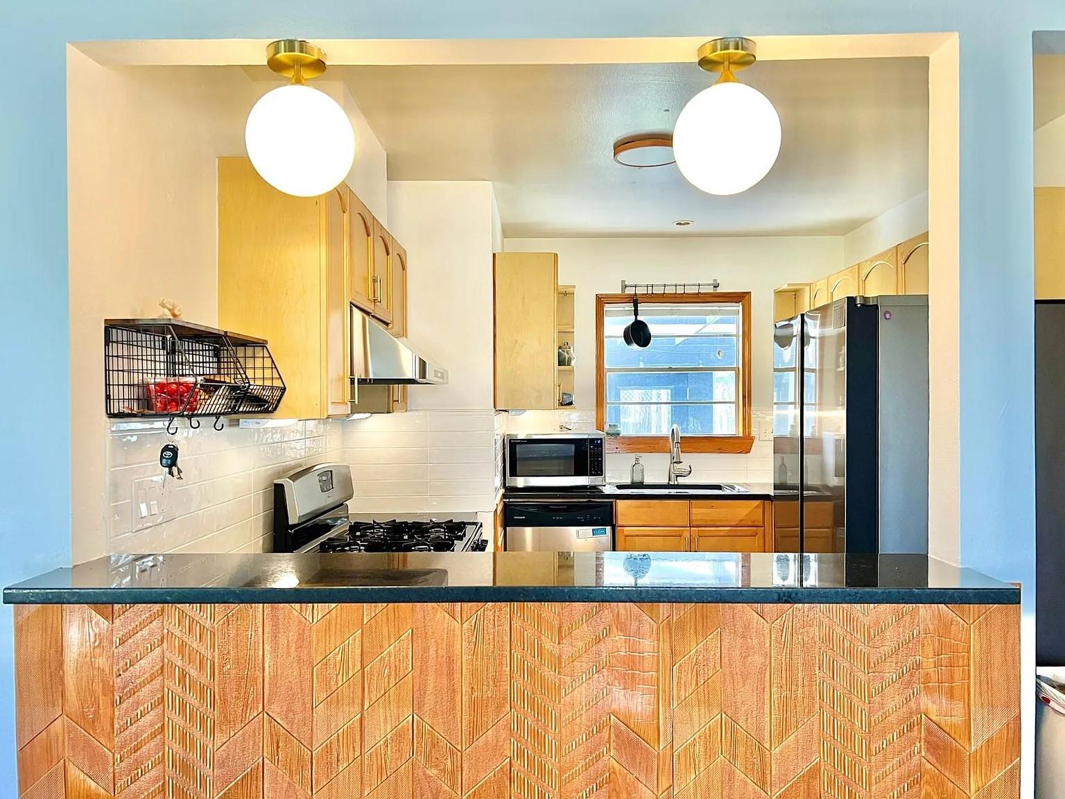 2203 N Plains Avenue Austin TX 78757