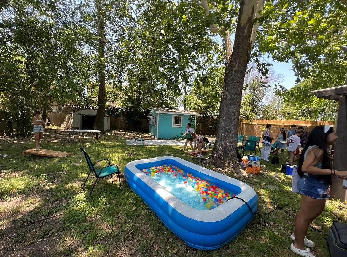 2203 N Plains Avenue Austin TX 78757
