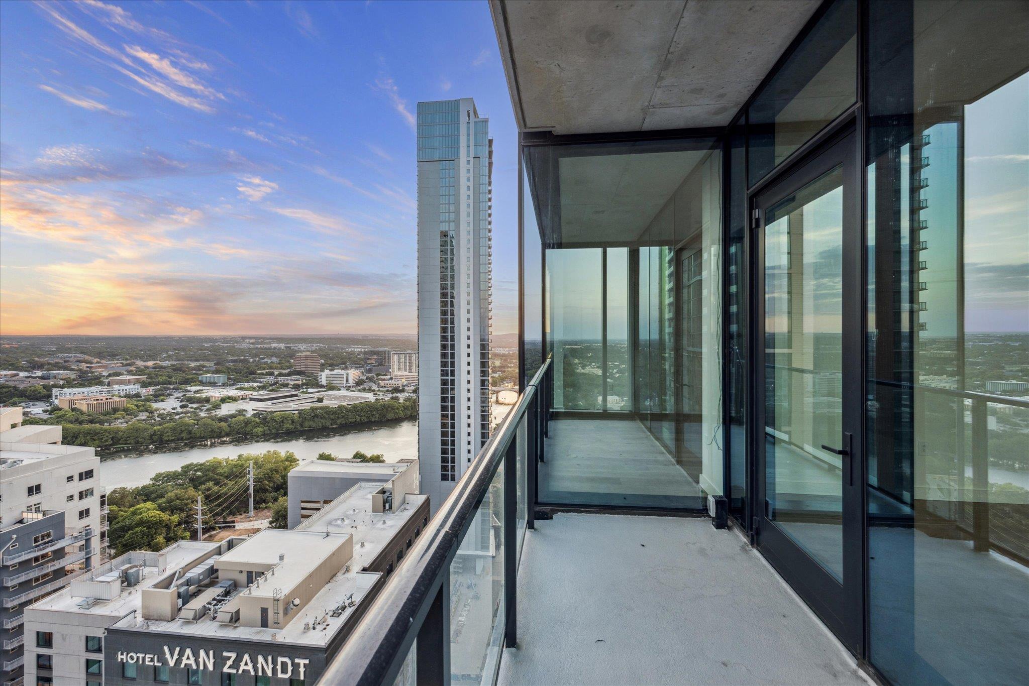 610 Davis Street Austin TX 78701