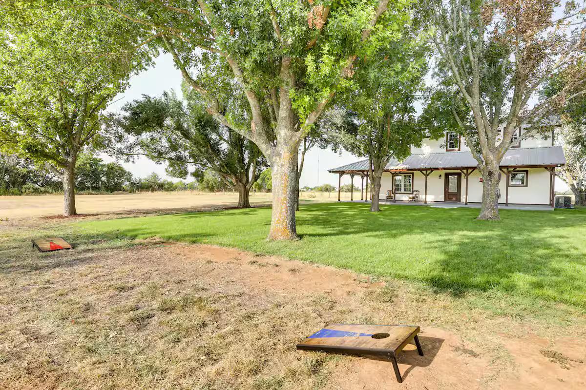 1616 County Road 463 Elgin TX 78621