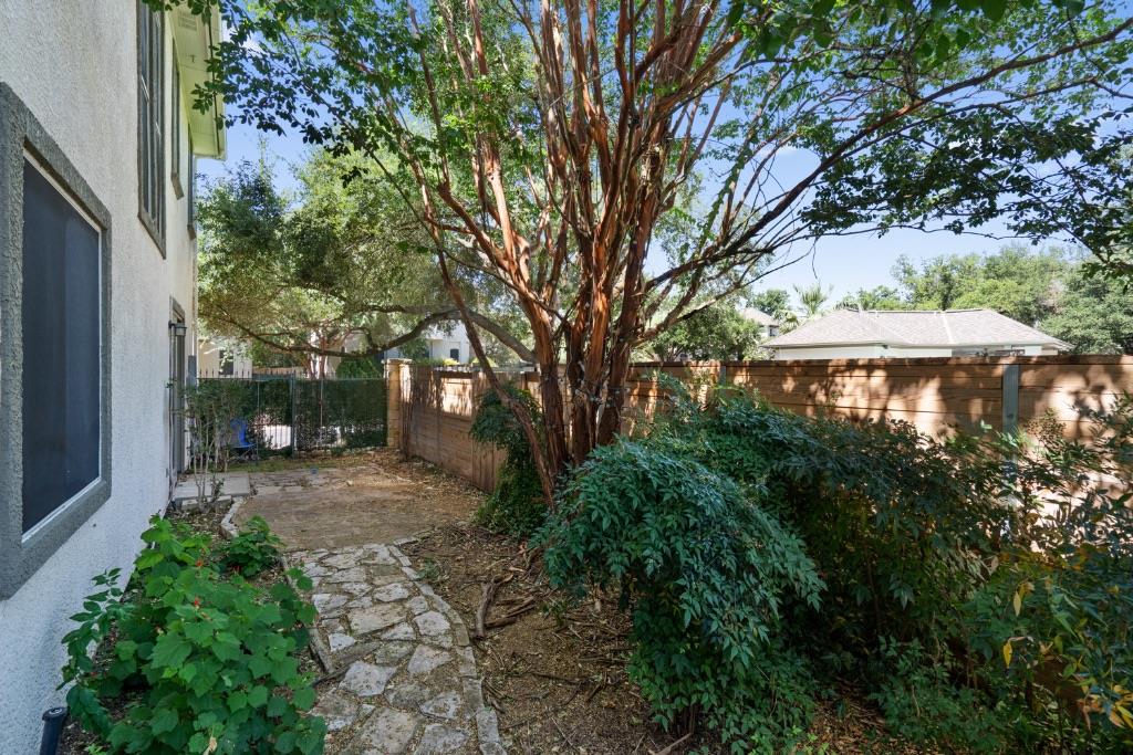 3906 Gaines Court Austin TX 78735