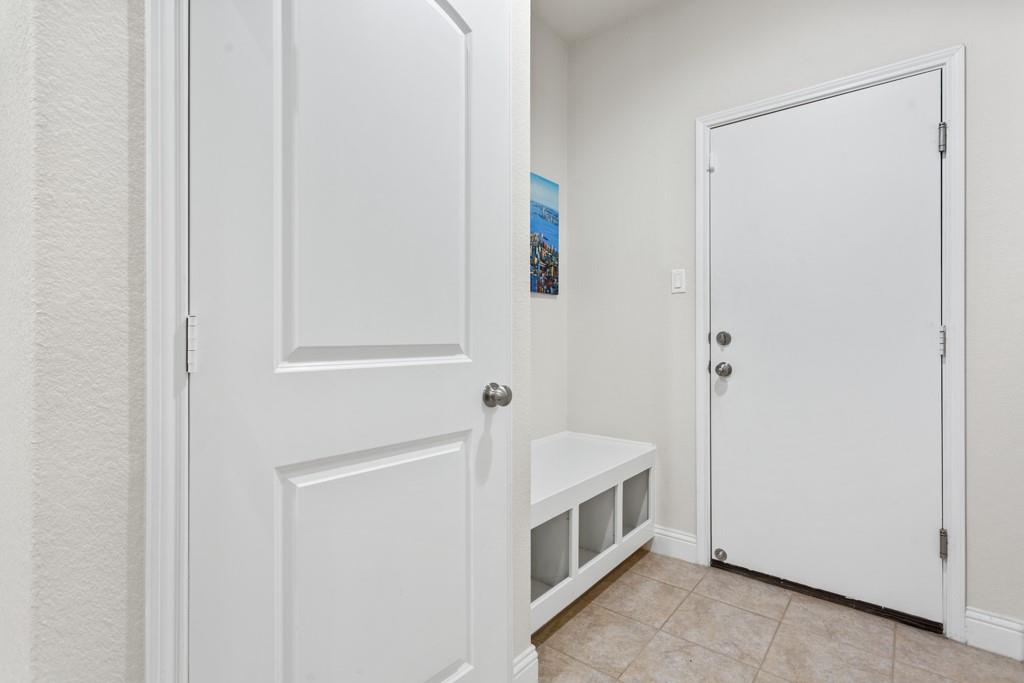 1916 Elaina Loop Leander TX 78641