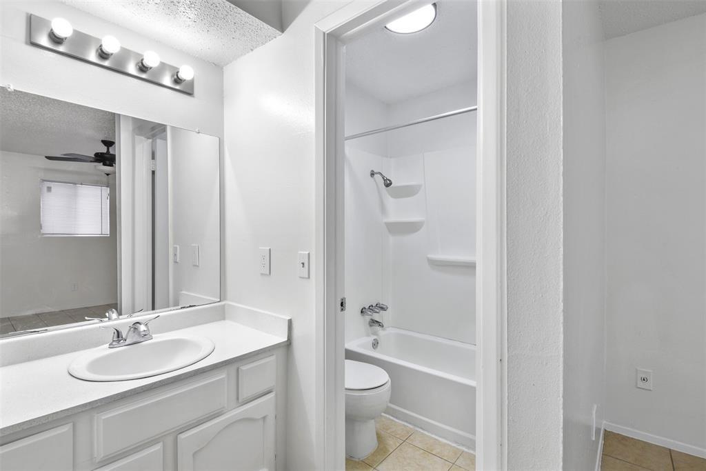 2410 Longview Street Austin TX 78705