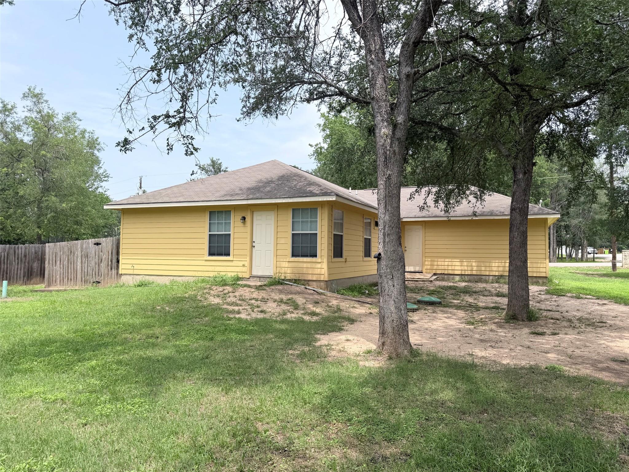 142 Nuuanu Lane Bastrop TX 78602