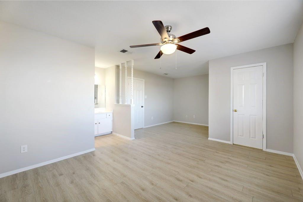 1214 Doonesbury Drive Austin TX 78758