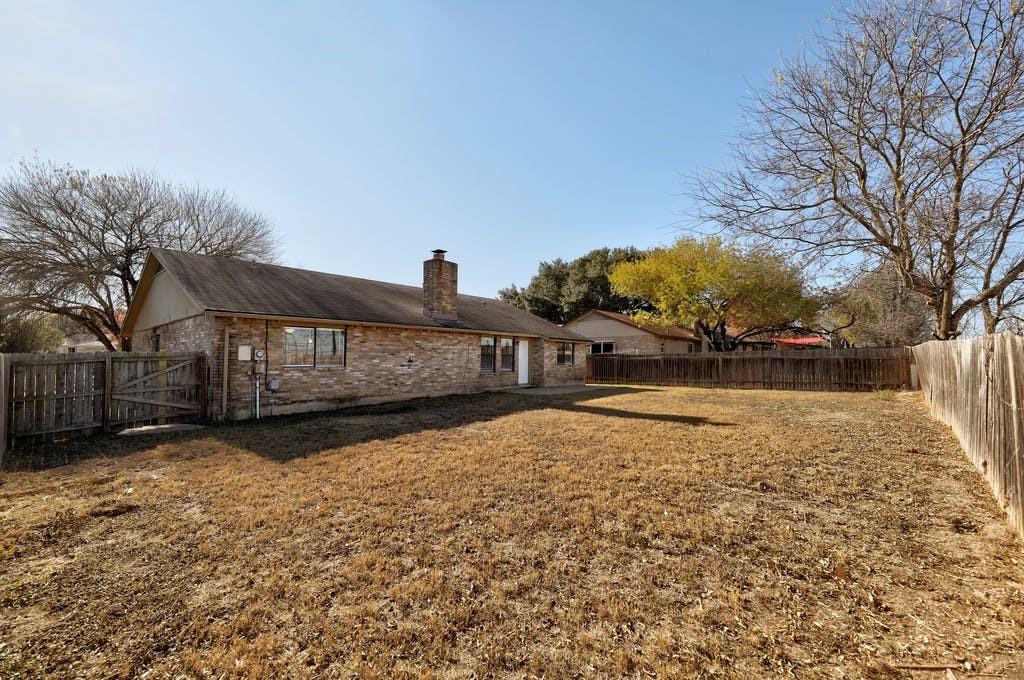 1214 Doonesbury Drive Austin TX 78758
