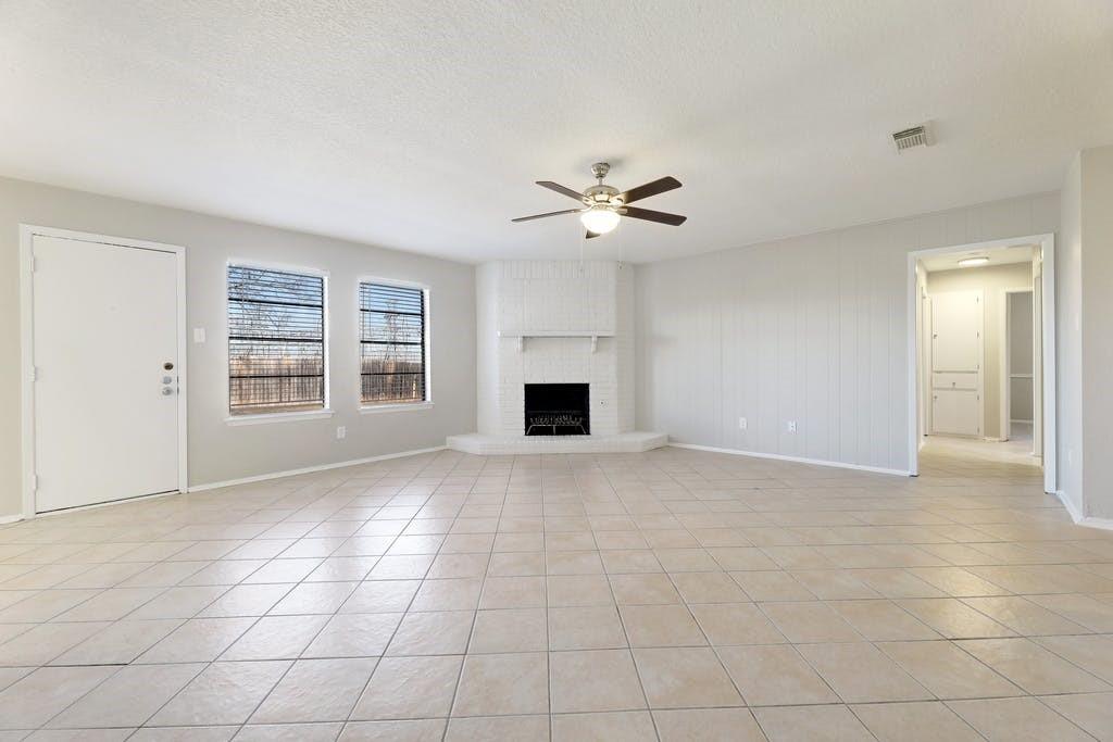 1214 Doonesbury Drive Austin TX 78758