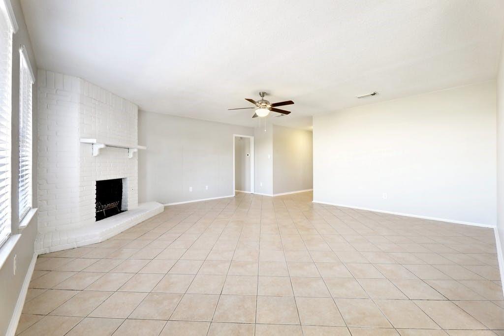 1214 Doonesbury Drive Austin TX 78758