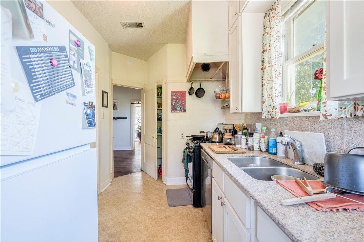 1103 W. 22nd Street Austin TX 78705