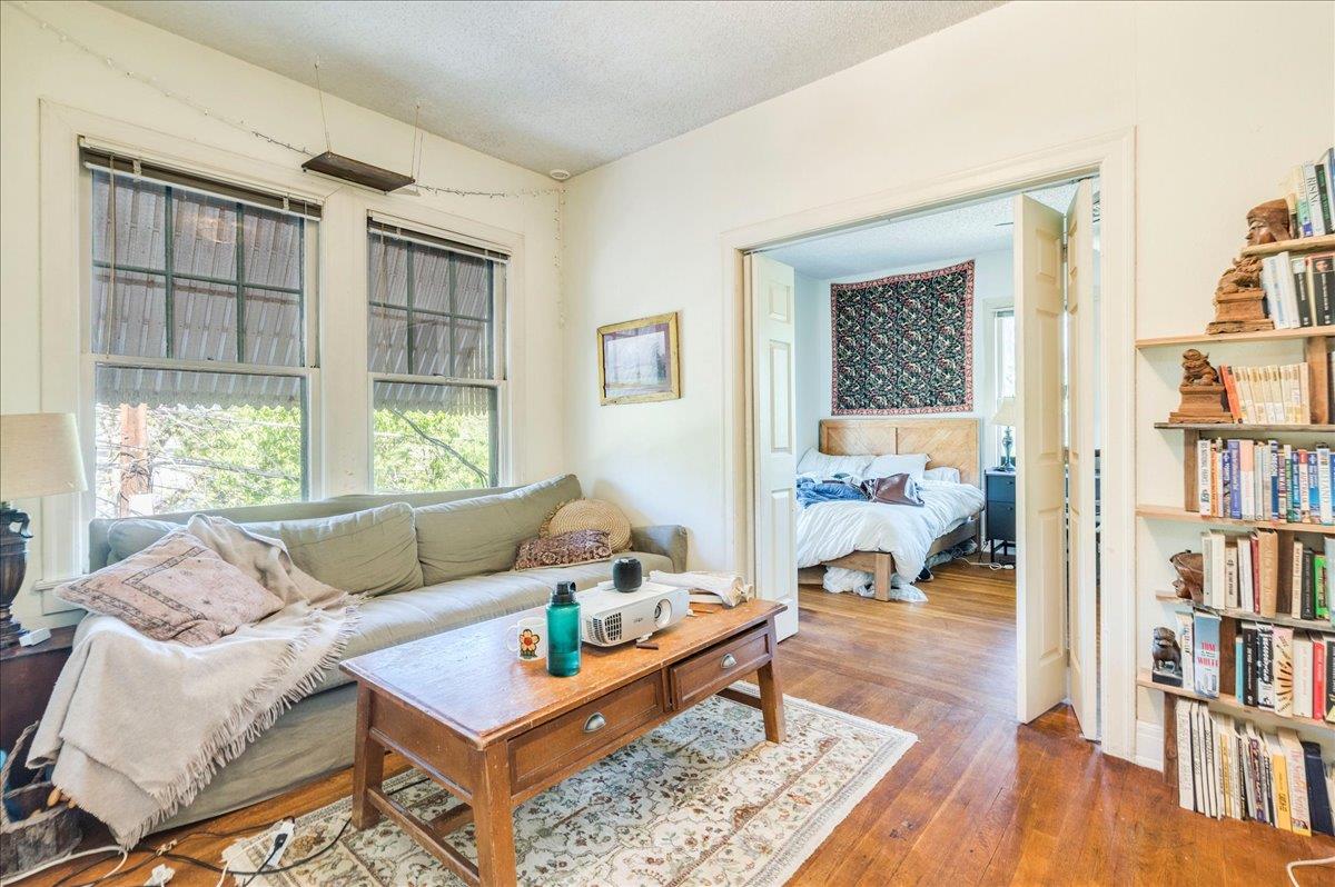 1103 W. 22nd Street Austin TX 78705