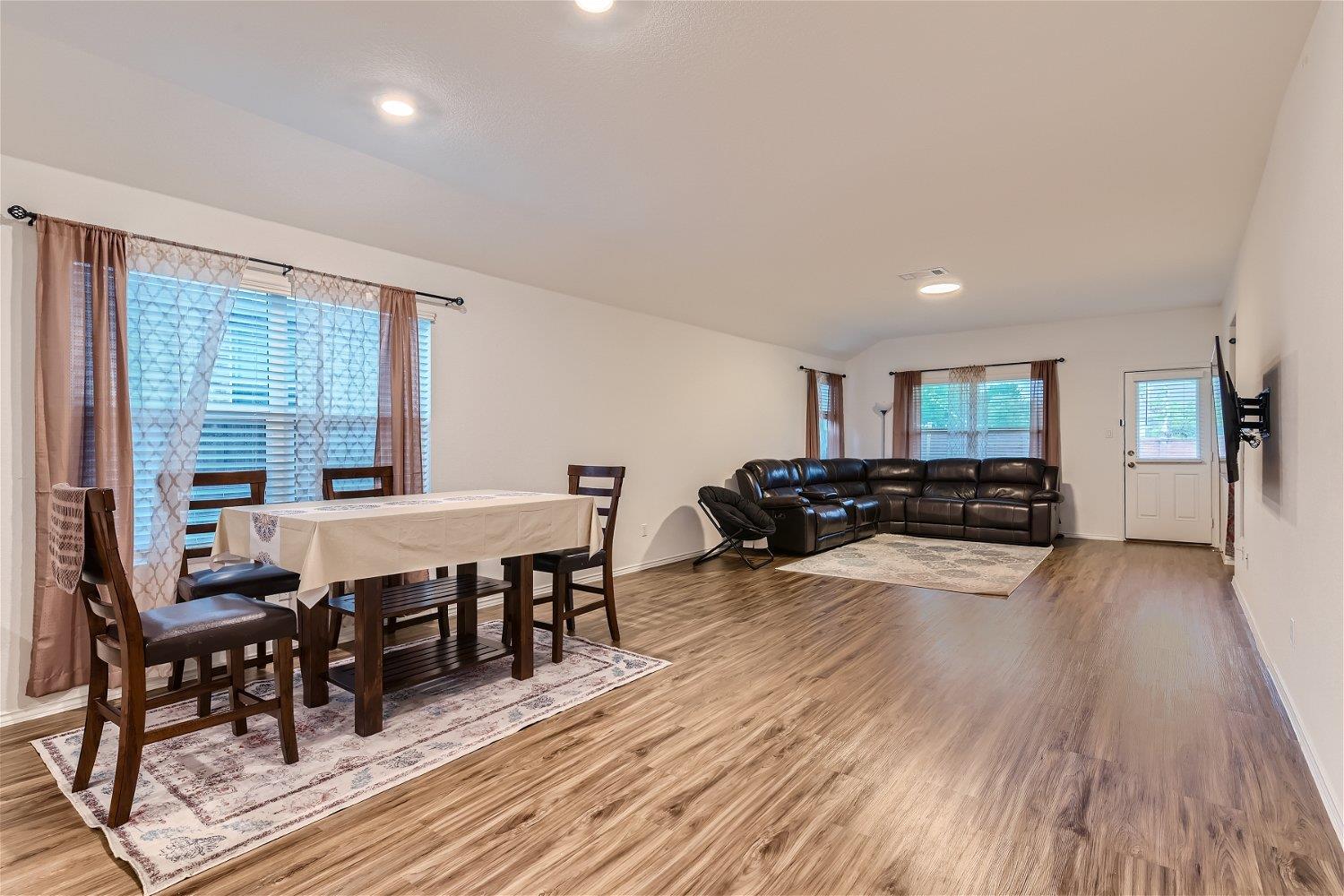 1206 Chad Drive Round Rock TX 78665