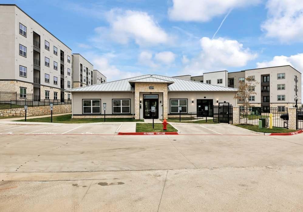 2551 N Guadalupe Street Seguin TX 78155