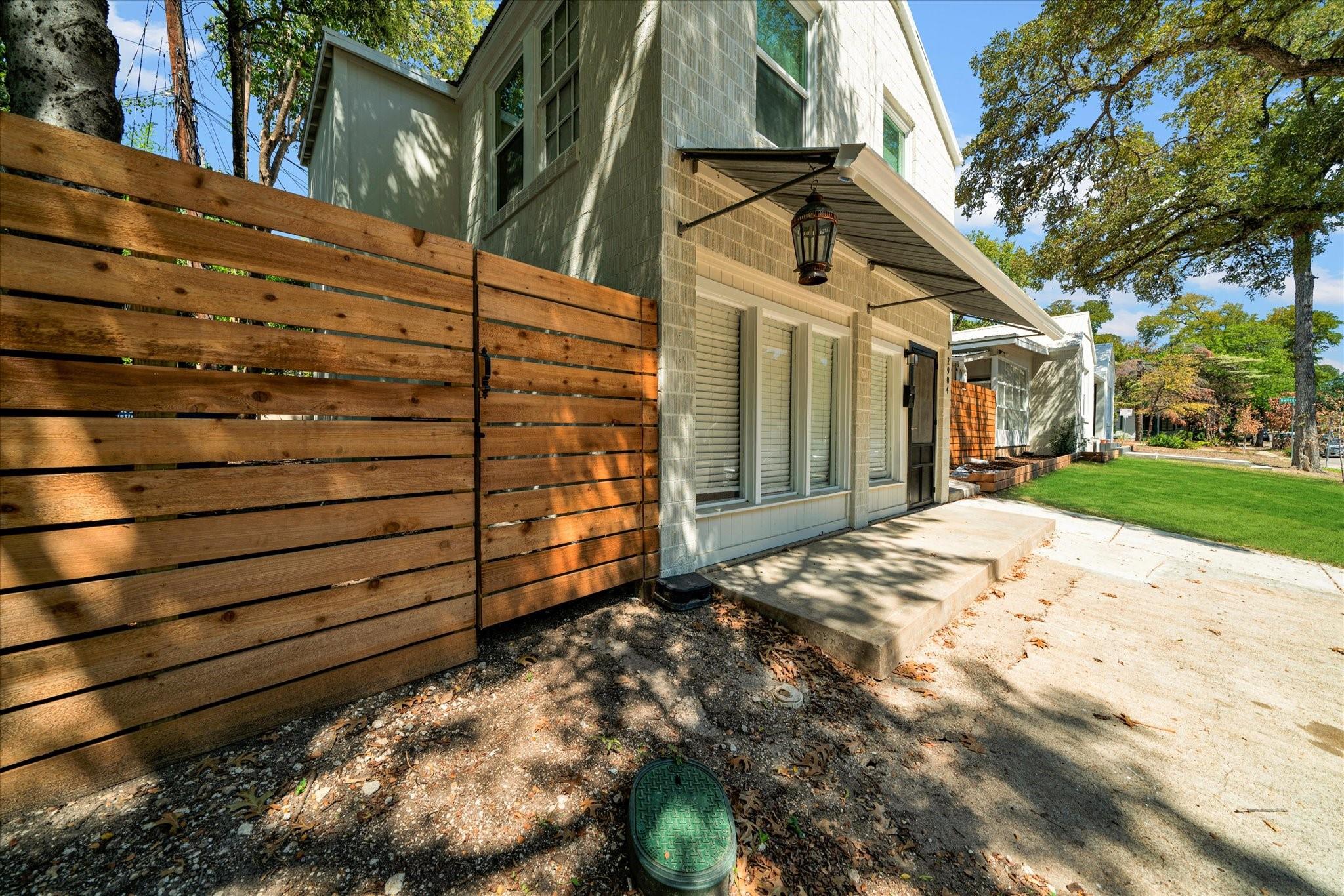 2904 Harris Park Avenue Austin TX 78705