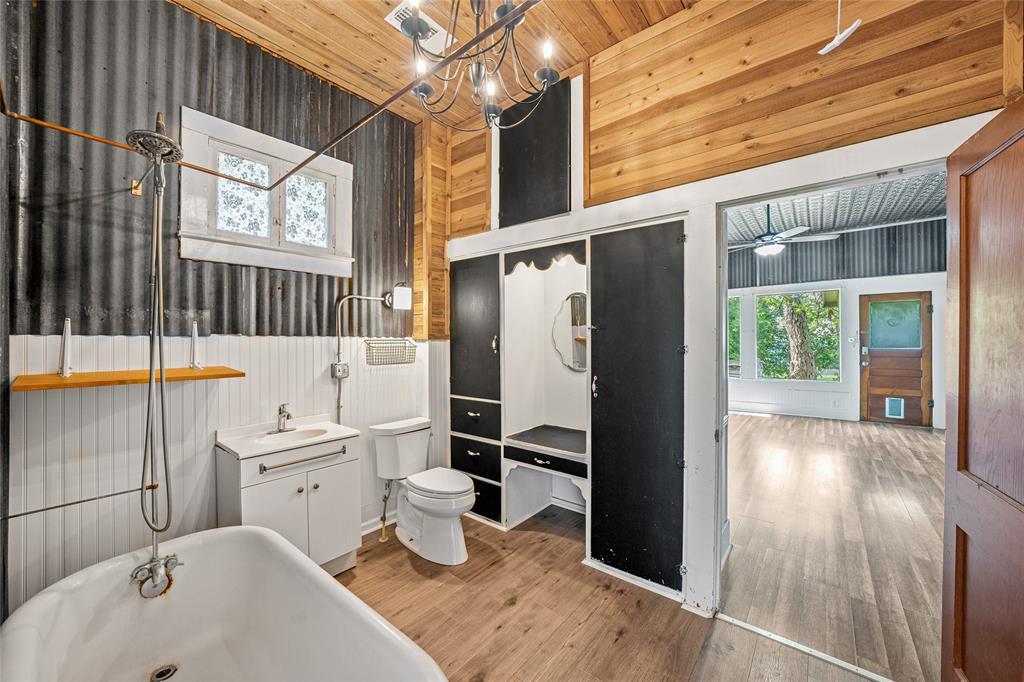 433 E Davilla Street Bartlett TX 76511