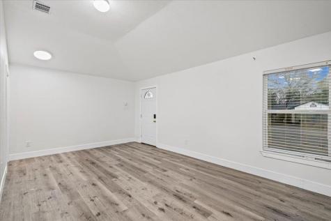 158 Oak River Drive Cedar Creek TX 78612