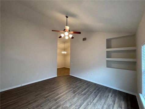 5701 Signal Point Austin TX 78724