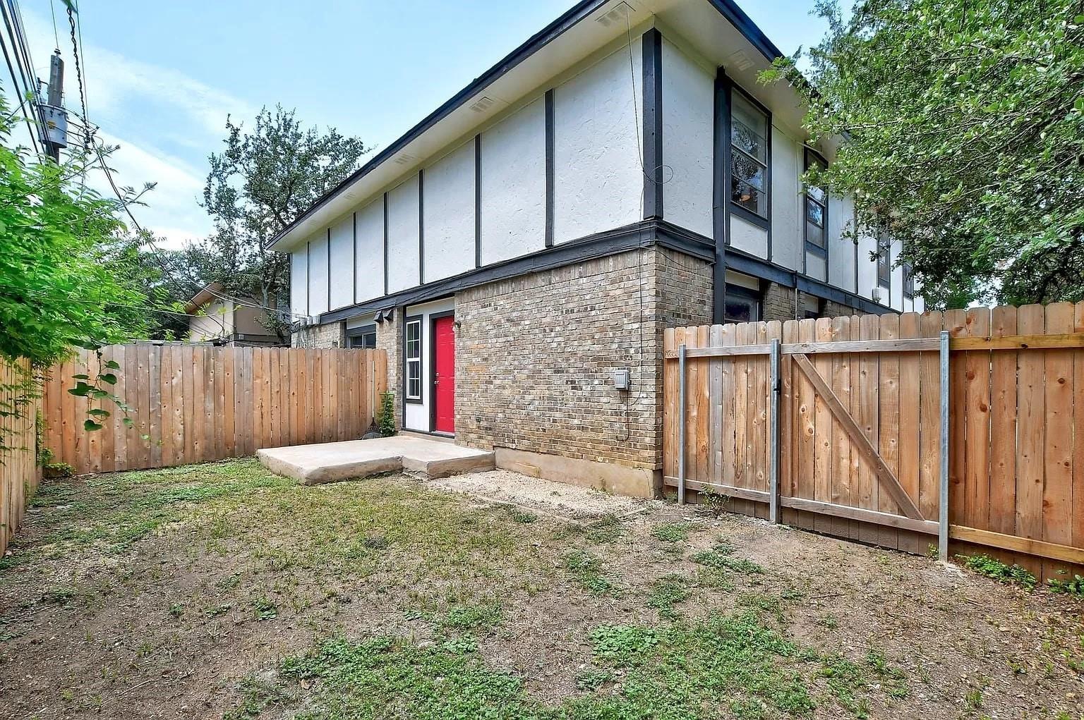 5807 Cougar Drive Austin TX 78745