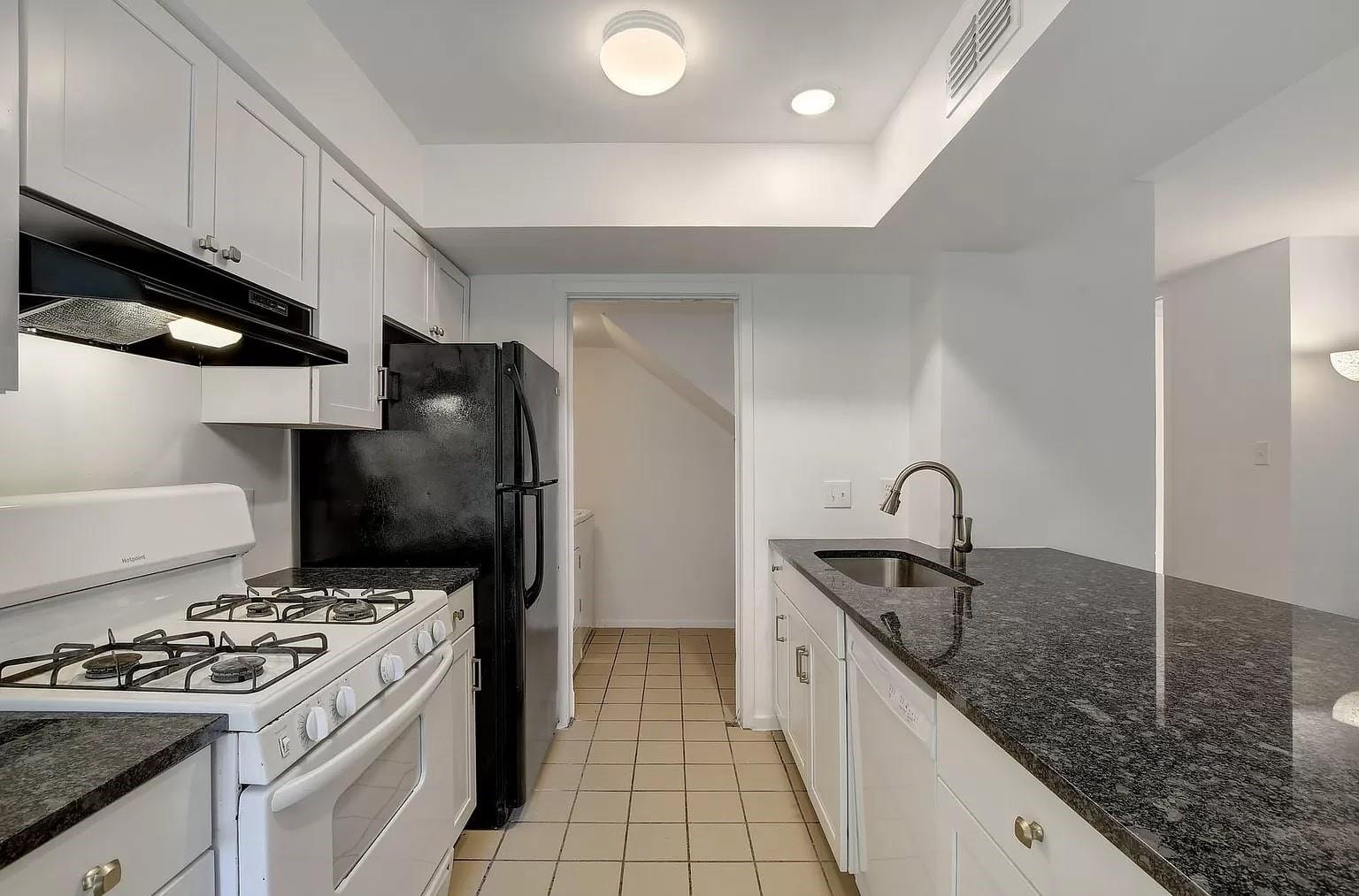5807 Cougar Drive Austin TX 78745