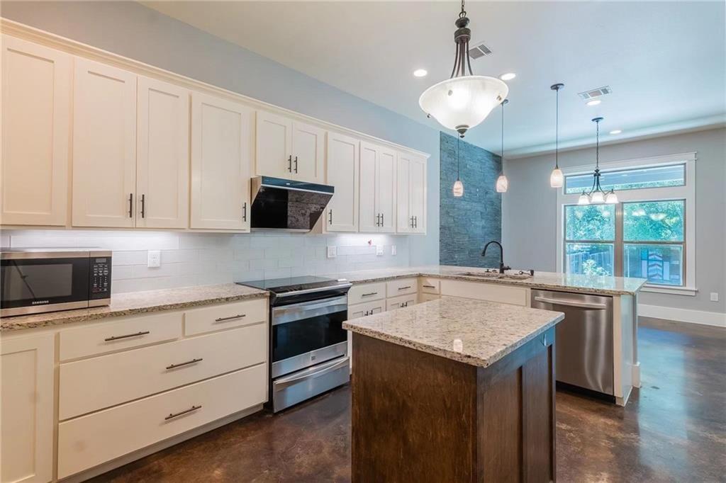11727 Bell Avenue Austin TX 78759