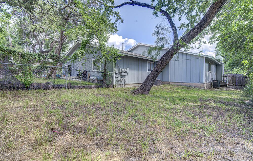 819 Sirocco Drive Austin TX 78745