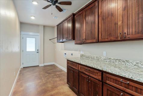 300 County Road 407 Spicewood TX 78669