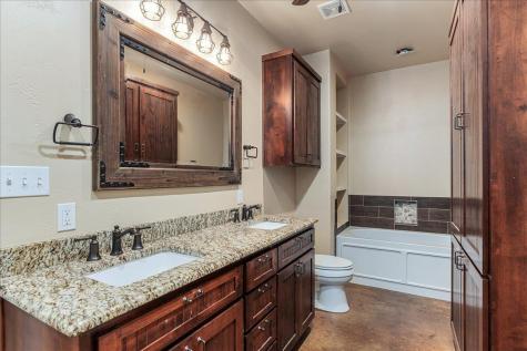 300 County Road 407 Spicewood TX 78669