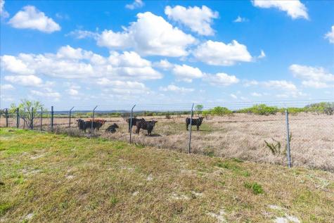 300 County Road 407 Spicewood TX 78669