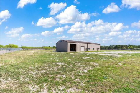 300 County Road 407 Spicewood TX 78669