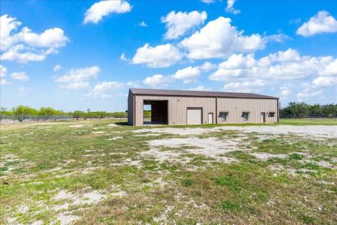 300 County Road 407 Spicewood TX 78669
