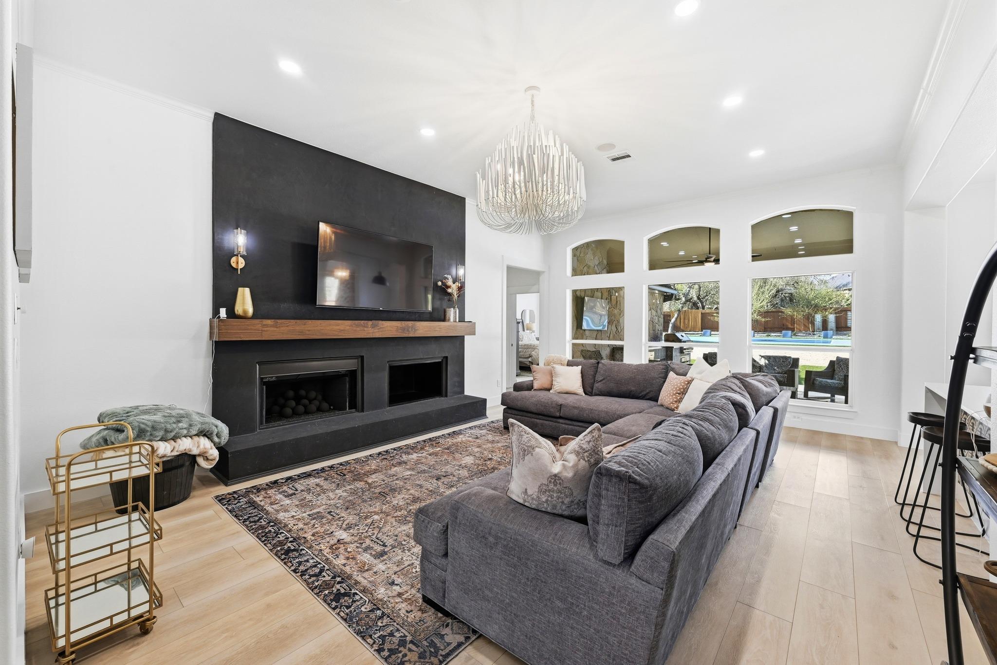 131 Eaton Lane Austin TX 78737