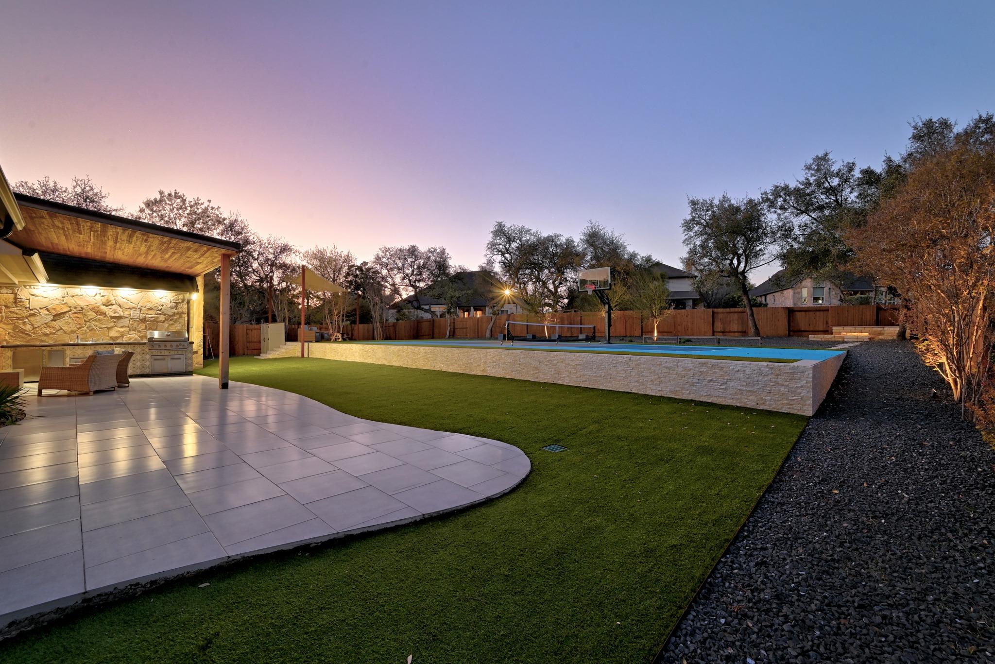 131 Eaton Lane Austin TX 78737