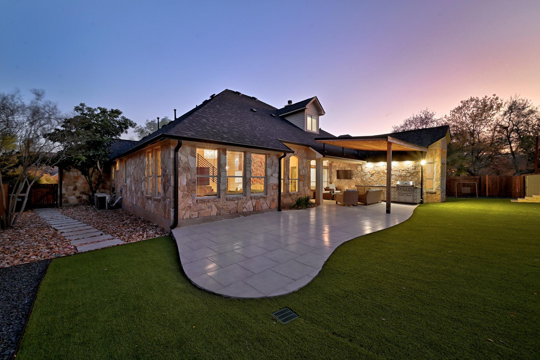 131 Eaton Lane Austin TX 78737