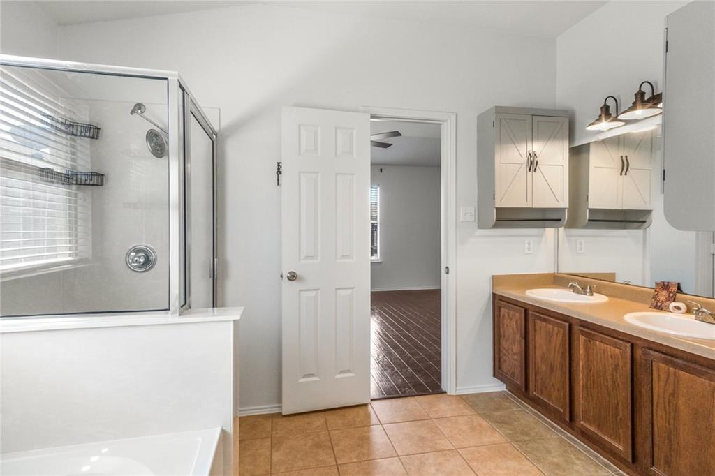 913 Cindy Leander TX 78641