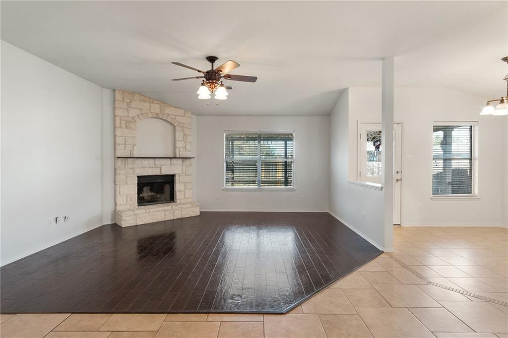 913 Cindy Leander TX 78641