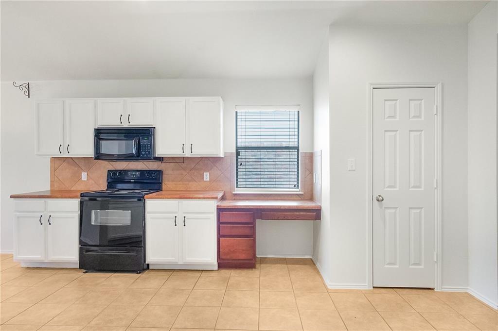 913 Cindy Leander TX 78641