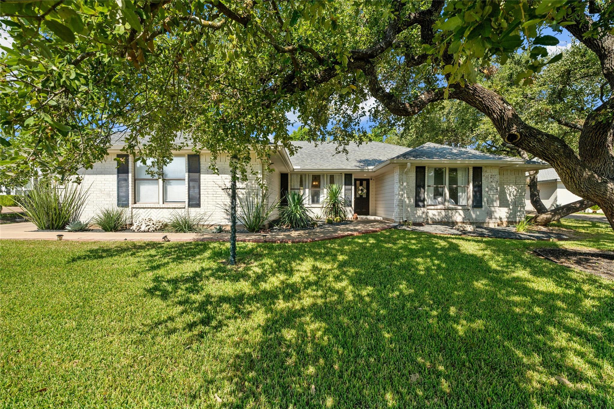 118 Copperleaf Road Lakeway TX 78734