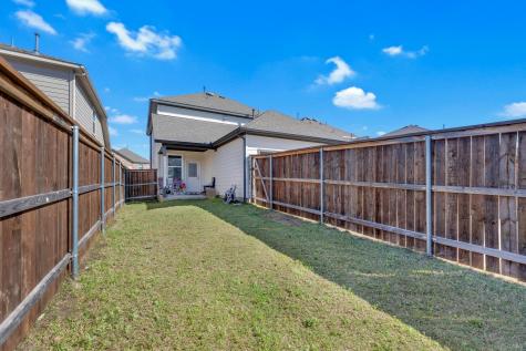 112 Gracie Way Hutto TX 78634