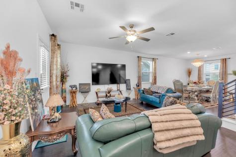 112 Gracie Way Hutto TX 78634