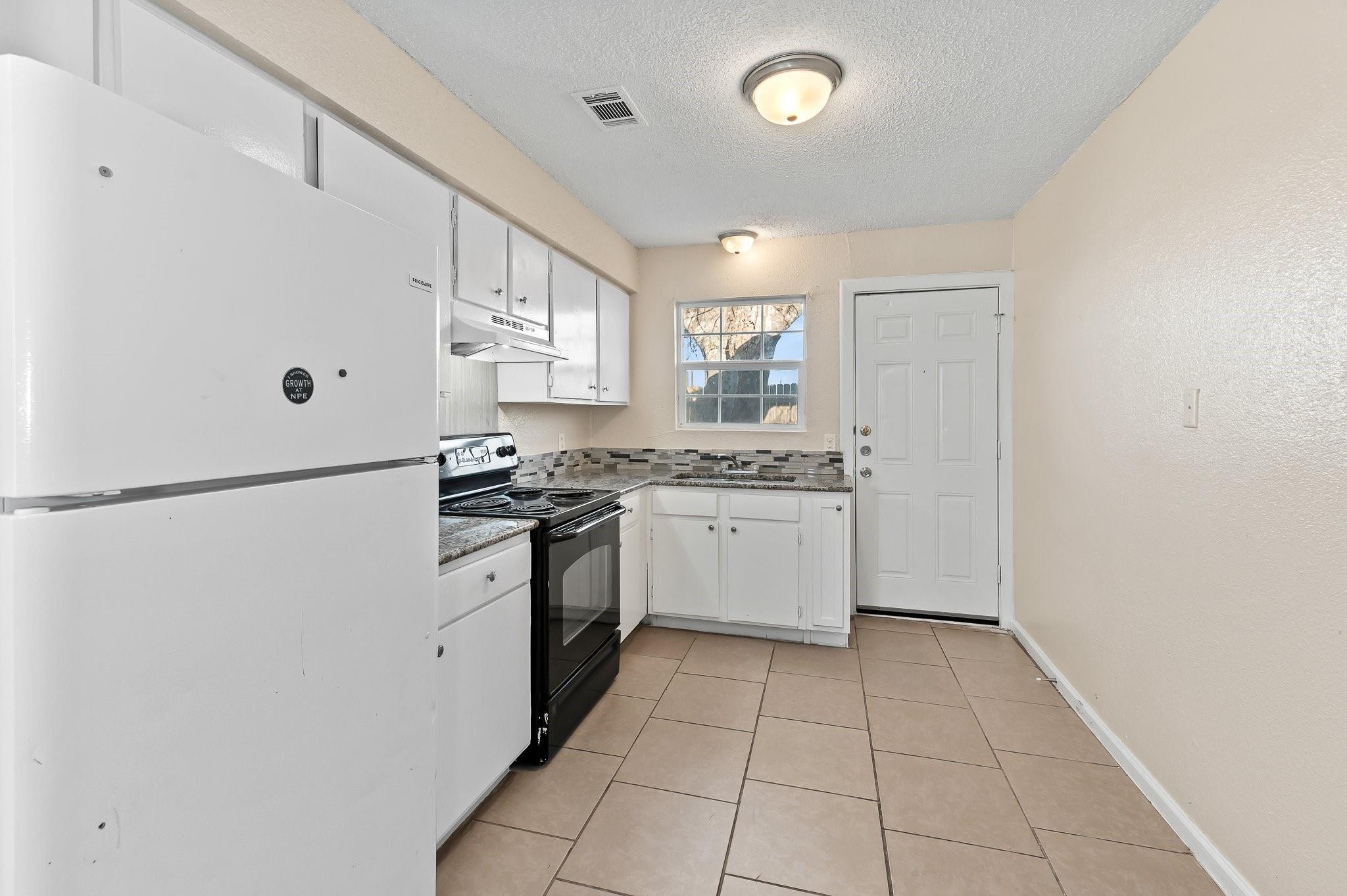 410 Thorndale Taylor TX 76574