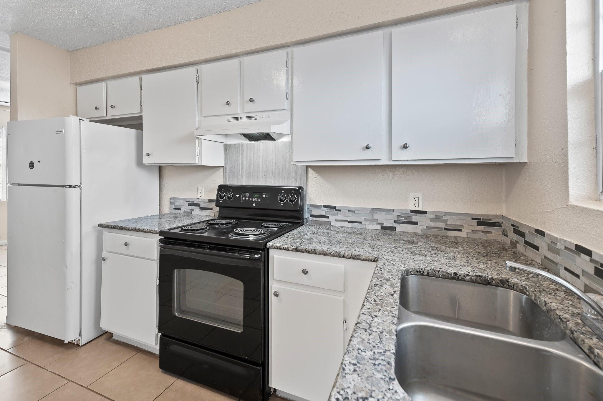410 Thorndale Taylor TX 76574