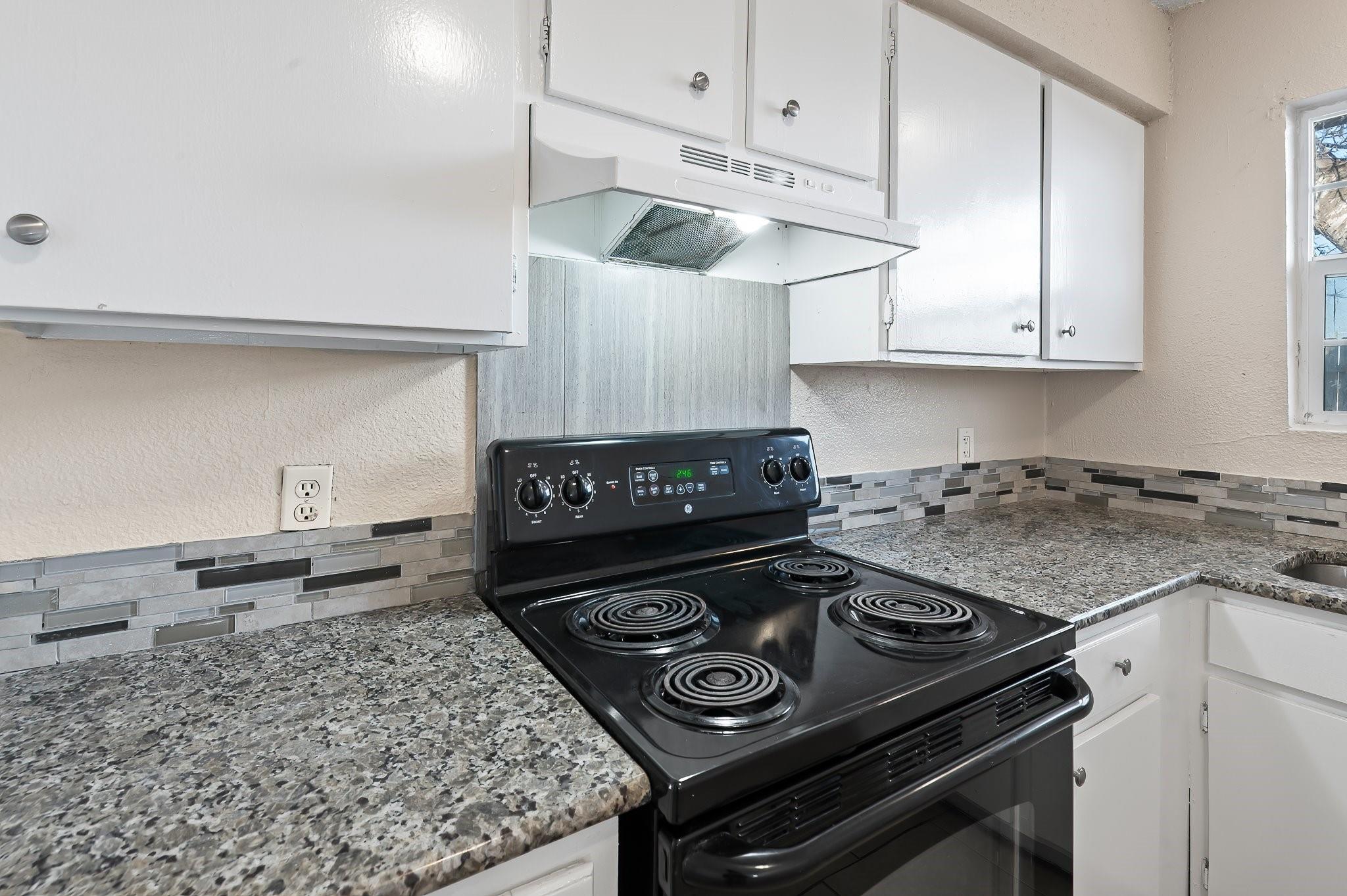 410 Thorndale Taylor TX 76574