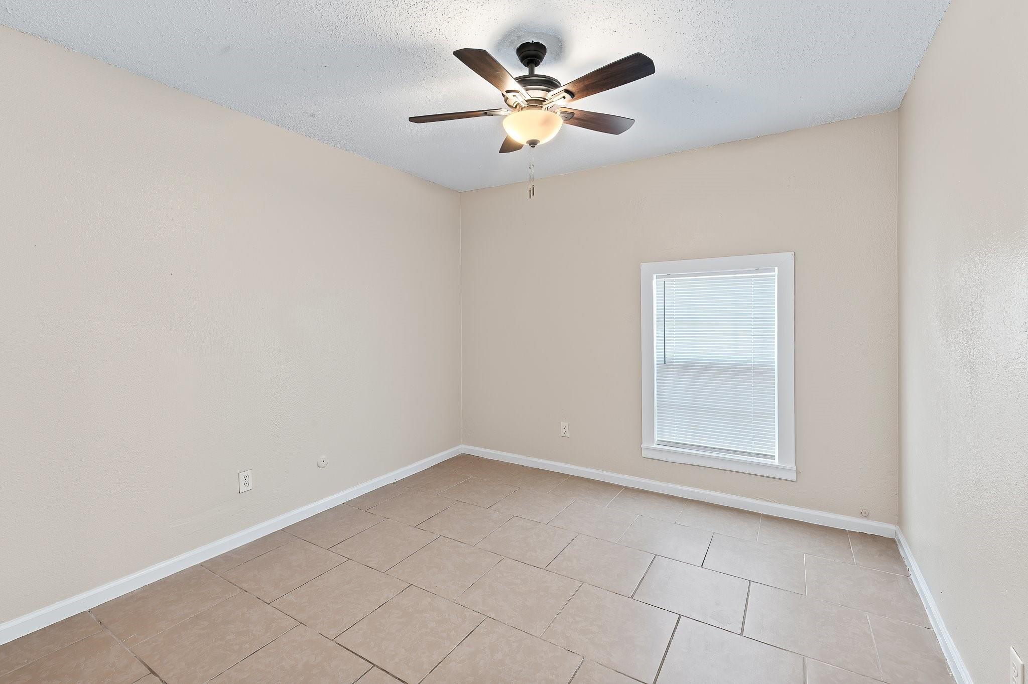 410 Thorndale Taylor TX 76574