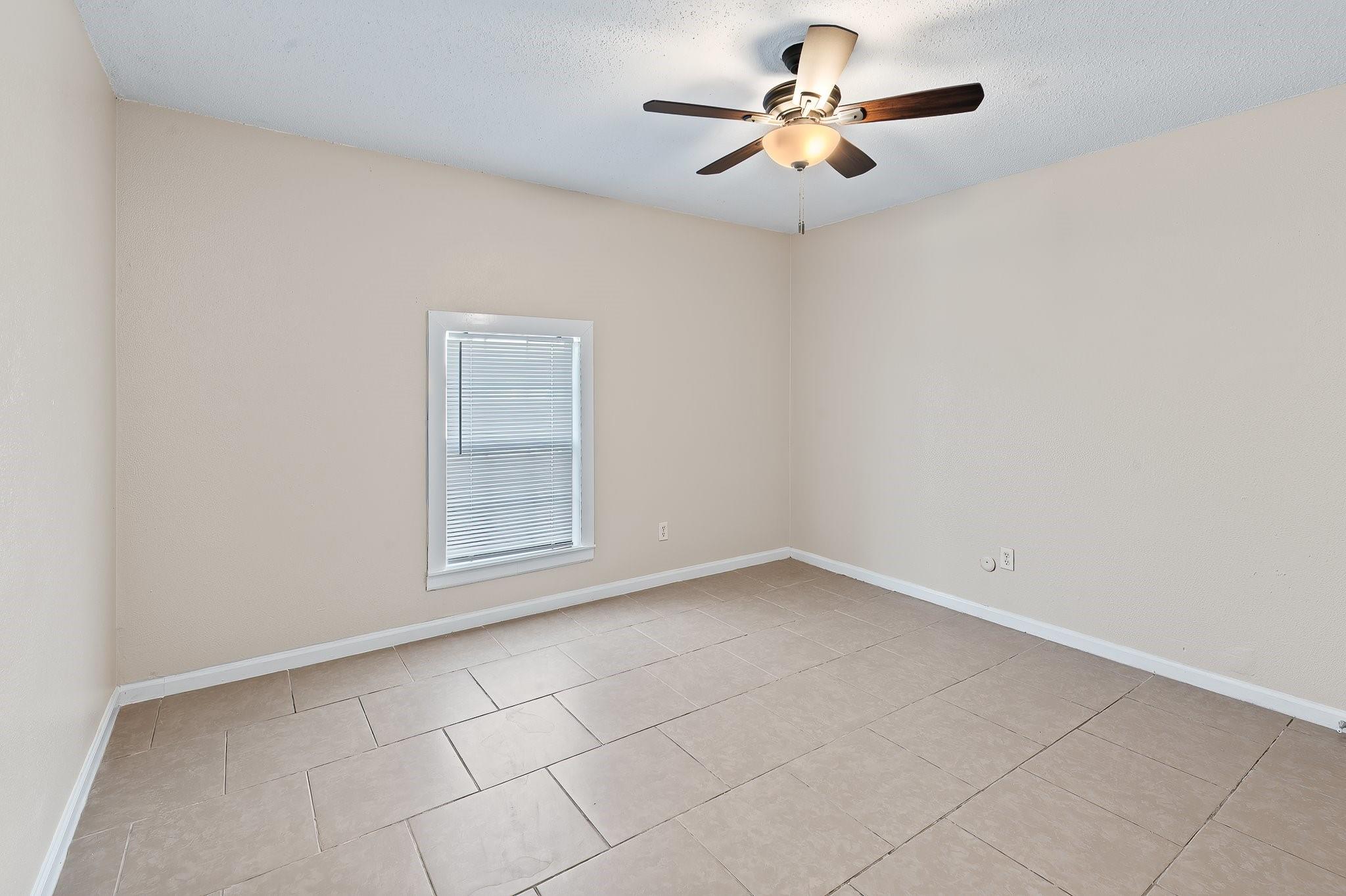410 Thorndale Taylor TX 76574