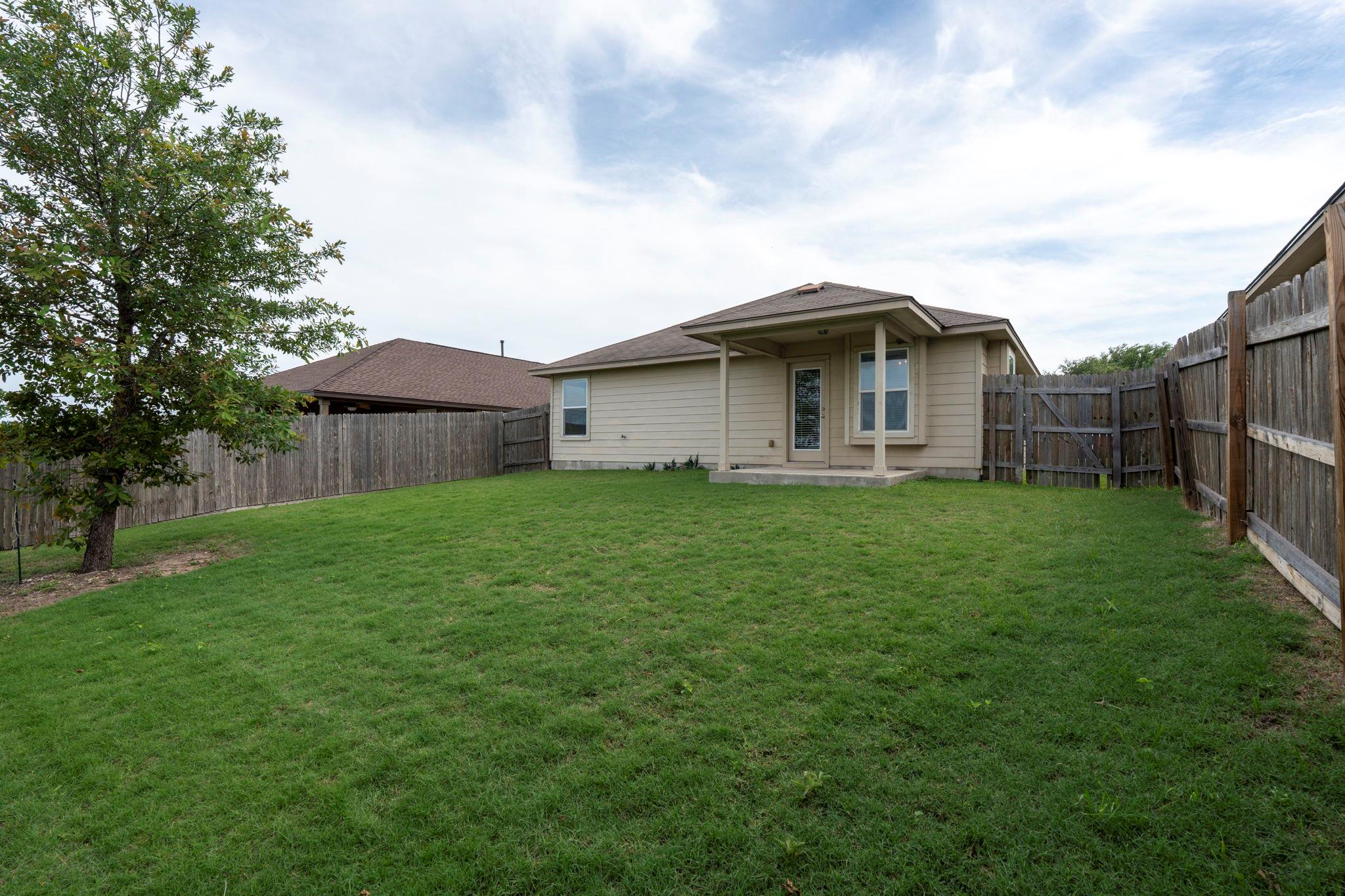 213 Hoya Lane San Marcos TX 78666