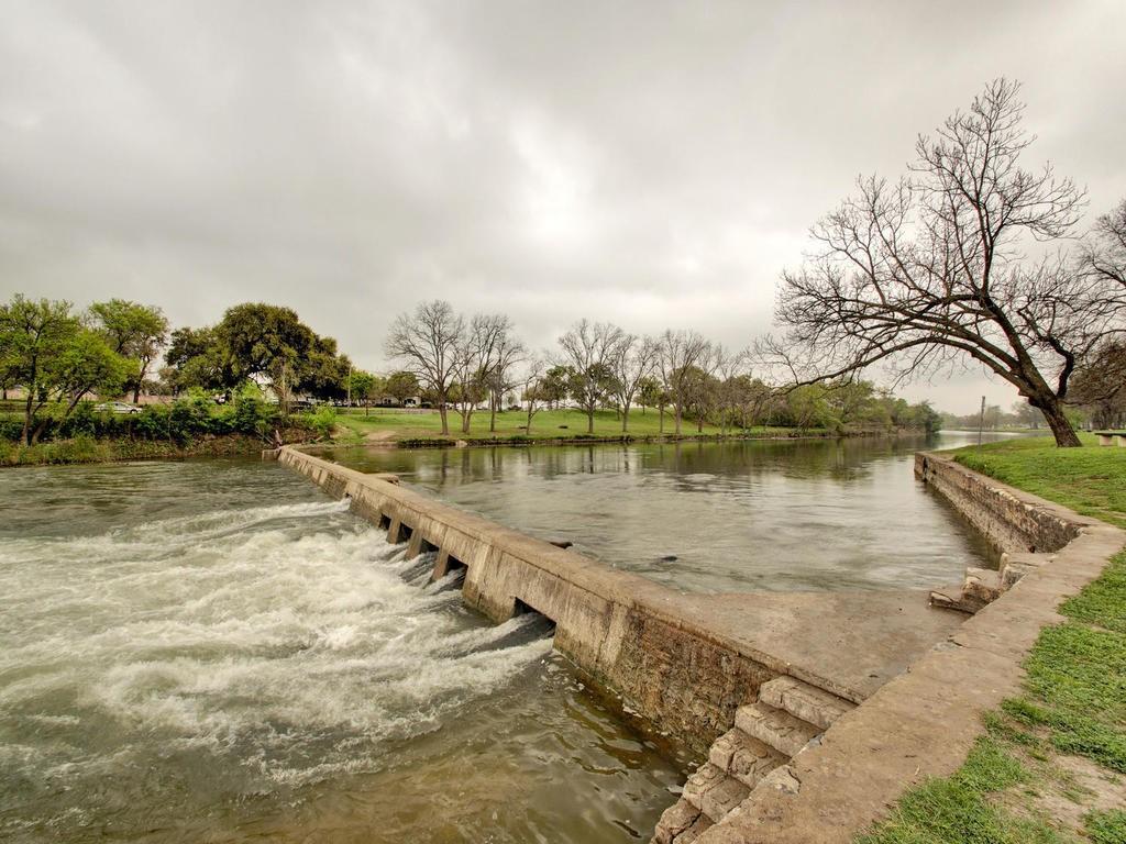 400 Deepwood Drive Georgetown TX 78628